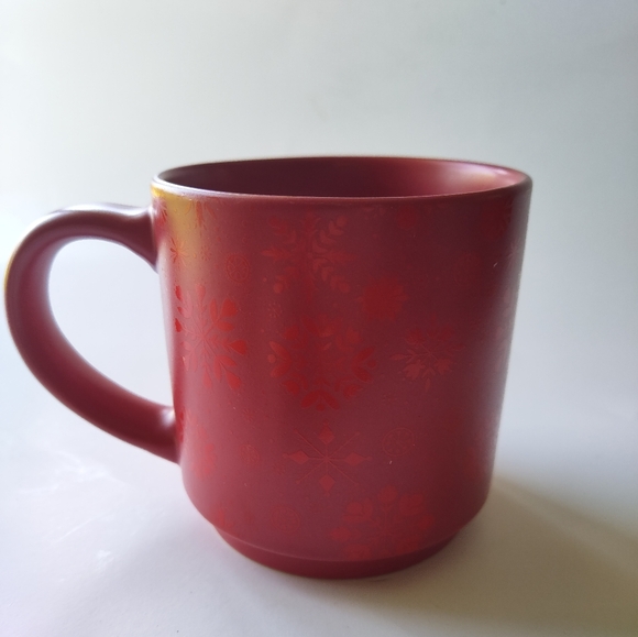Tim Hortons Christmas Mug - Picture 2 of 4